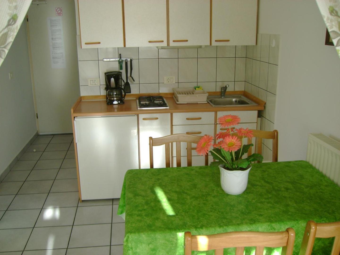 House Mai With Pool Guest house