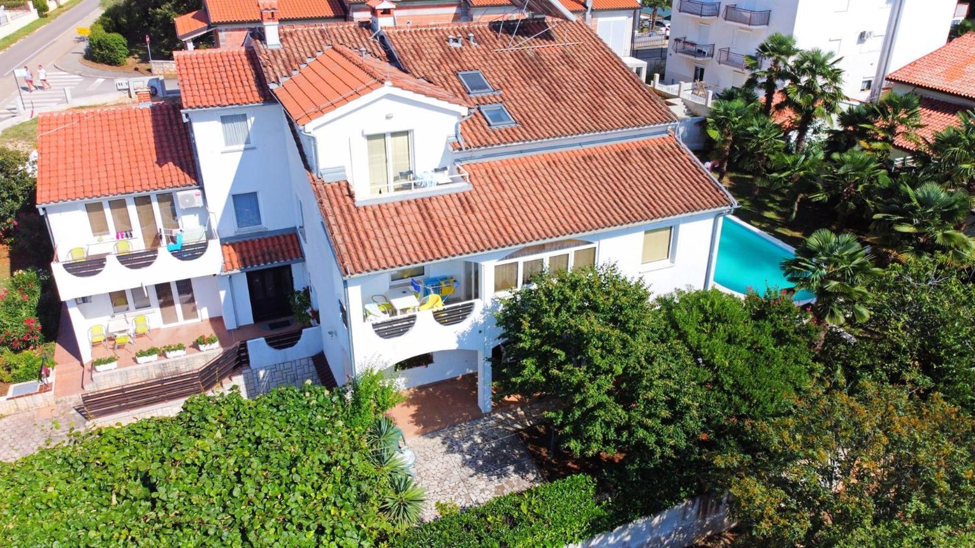 Guest house House Mai With Pool Porec
