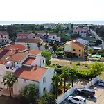Apartments House Mai With Pool Porec