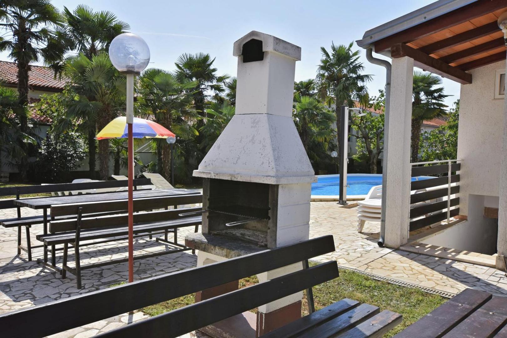 Gasthof House Mai With Pool